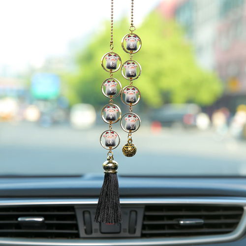 萌趣招財，一路生財 招財貓汽車掛件裝飾品的潮流魅力